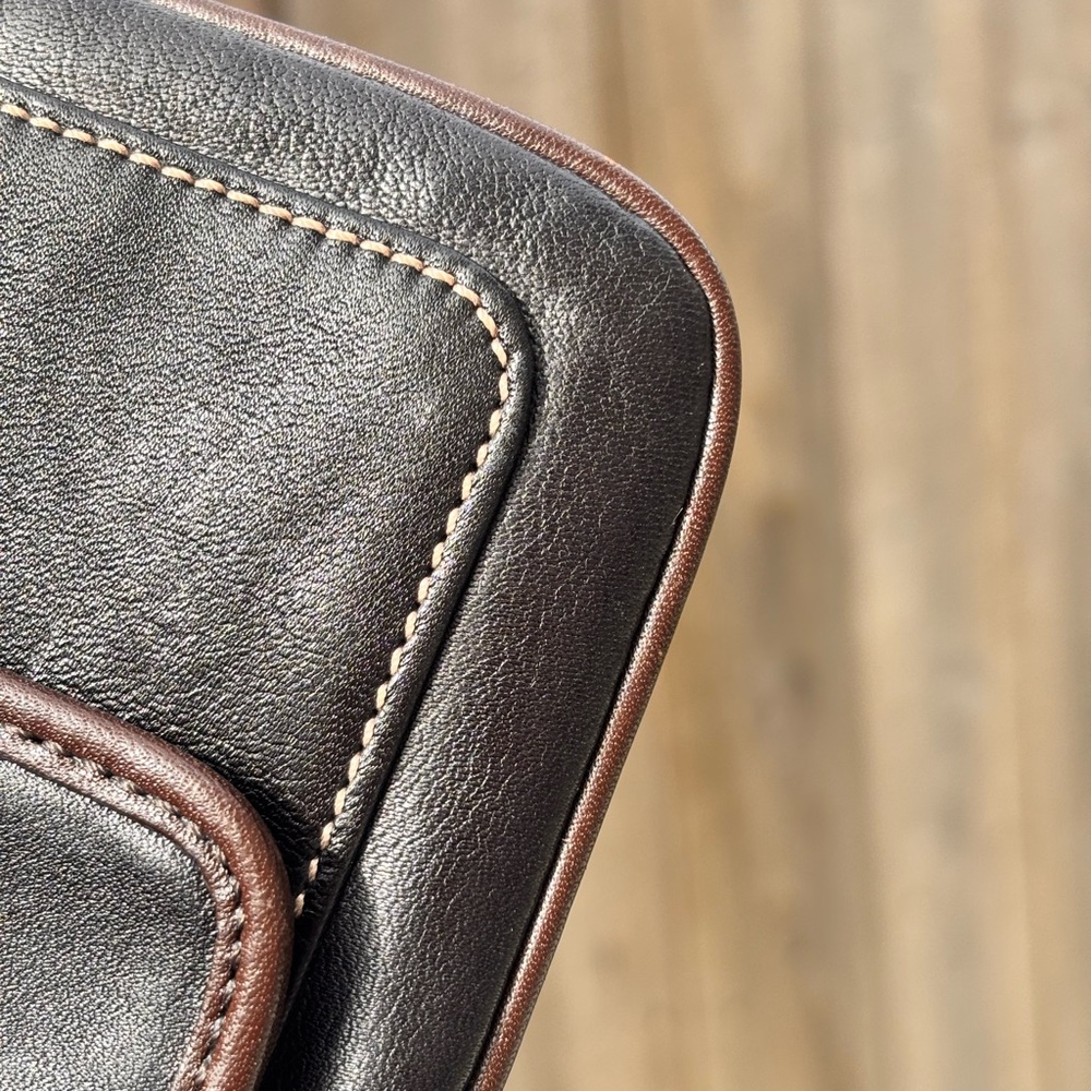 COACH SoHo Vintage Black & Brown Leather Wristlet - Picture 7 of 11